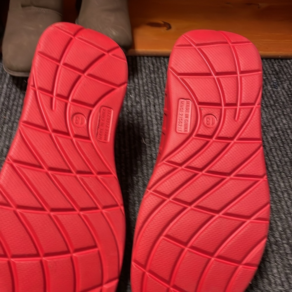 Men’s Slides🔥 - Picture 3 of 3